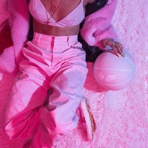 Meet your Posher, Leeyah